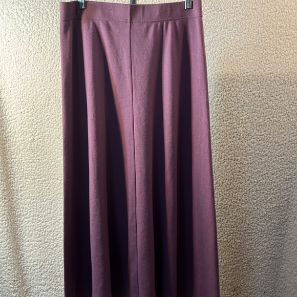 LUKASTYLE Women’s Long (Get Ready For Winter )🥶 Skirt - Picture 6 of 7